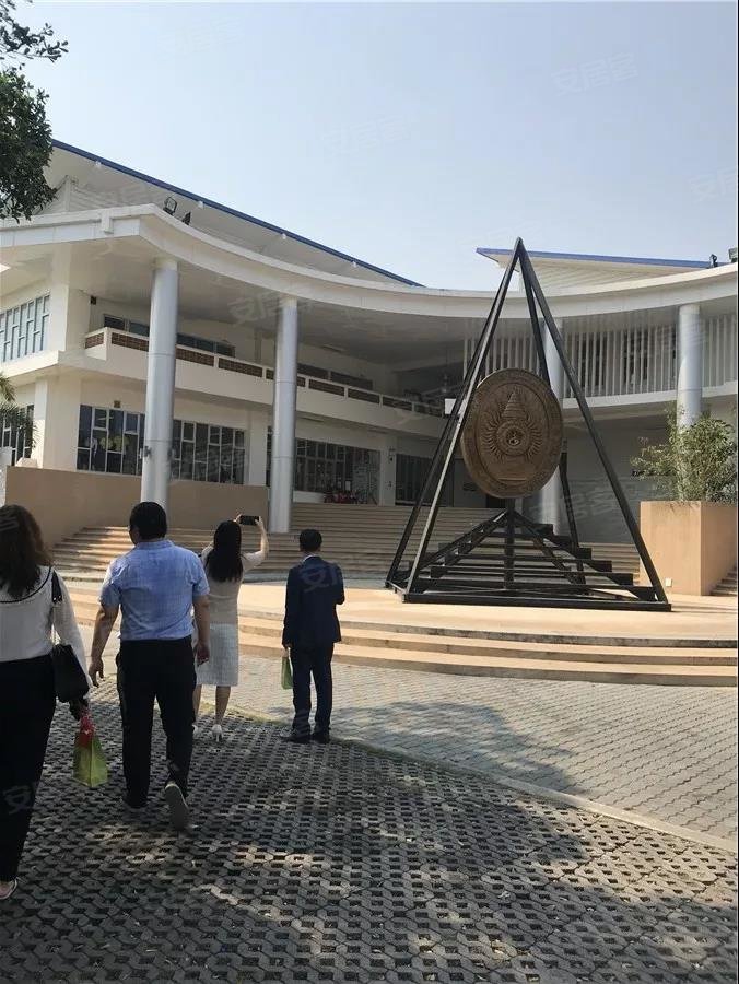 泰国大城皇家大学堪比清华北大?